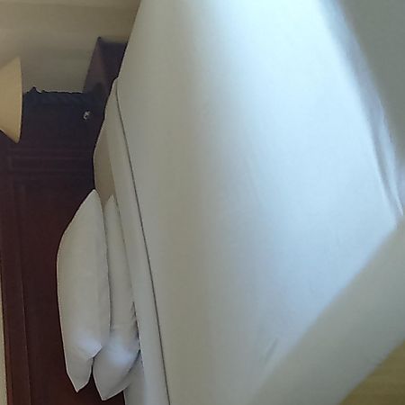 Archie Hotel Ternate Island Экстерьер фото